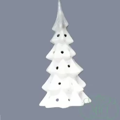 Karácsonyi LED-es dekoráció. Kerámia fenyőfa; áttört fehér színben; Méretei: magasság:17cm alsó átmérő:8cm. Tökéletes ajándék lehet