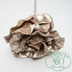 Csillogó dekorációs alapanyag; Glitteres Rózsa; hosszú betűzós szárral. Kiegészítője lehet: karácsonyi