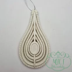 Karácsonyfadísz; műanyagból készült akasztós figura kitűnően alkalmazkodik a lakás stílusához. Ajándéknak is szuper választás.