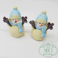 Öntapadós polyresin karácsonyi kiegészítő. Kiegészítője lehet: adventi koszorú; karácsonyi dekoráció