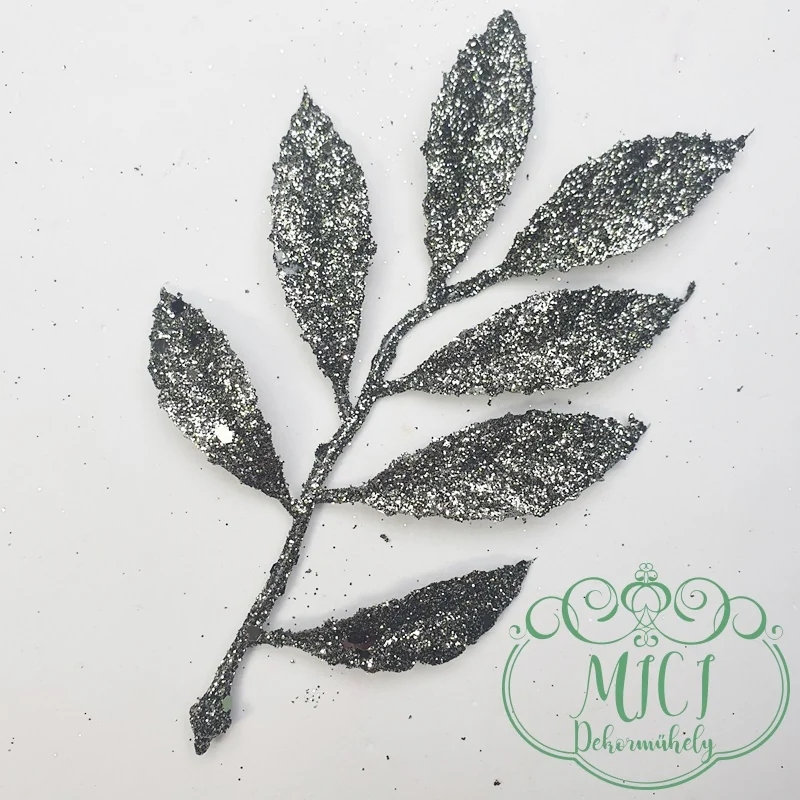 adventi asztaldísz; ajtókopogtató; egyéb lakásdekoráció; karácsonyfadísz