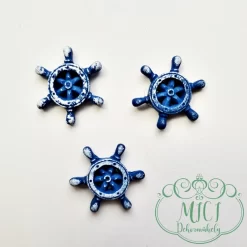 Nyári apró kütyü; home decor kiegészítő. Díszítő elemként használhatod lakásdekorációk