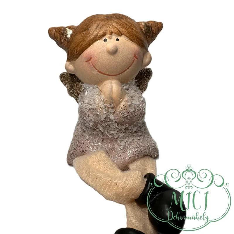 "Kerámia"baba;lány; arany szárnyakkal; lógólábú; cukros-havas ruha; 6*8cm+lábak