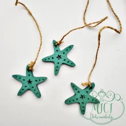 Home dekoráció; nyári figura. Tökéletes ajándék lehet akár születésnapra; névnapra; vagy egyéb különleges alkalomra. De saját lakásod is díszítheted vele. Kiváló home decor termék.