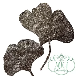 Pick ág; dekorációs ág/ágacska; Csillogó dekorációs alapanyag; Glitteres ágacska; betűzós szárral; virág-leveles csokros jellegű home decor; glitteres/flitteres csillámos ágacskák. Kiegészítője lehet: karácsonyi