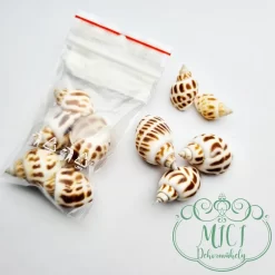 Nyári apró kütyü; home decor kiegészítő. Díszítő elemként használhatod lakásdekorációk