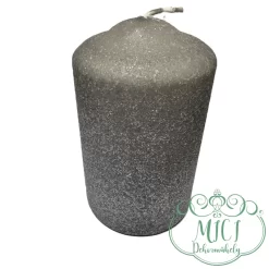 A gyertyák a karácsonyi készülődés elengedhetetlen kellékei. Karácsonyi