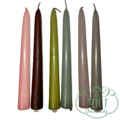 A gyertyák a karácsonyi készülődés elengedhetetlen kellékei. Karácsonyi