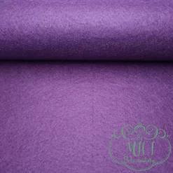 100% poliester összetételűek. Vastagságuk 1-1