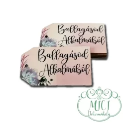 Egyedi fa tábla; kiegészítője lehet otthonod dekorációjának; asztaldísznek; koszorúnak; ajtó kopogtatónak; egyéb dekorációs termékeknek