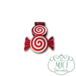 Egyedi fa tábla; kiegészítője lehet karácsonyi/ünnepi asztaldísznek; koszorúnak; ajtó kopogtatónak; egyéb dekorációs termékeknek. Felhasználhatod akár hűtőmágnes készítéséhez is.