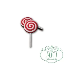 Egyedi fa tábla; kiegészítője lehet karácsonyi/ünnepi asztaldísznek; koszorúnak; ajtó kopogtatónak; egyéb dekorációs termékeknek. Felhasználhatod akár hűtőmágnes készítéséhez is.