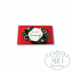 Egyedi fa tábla; kiegészítője lehet karácsonyi asztaldísznek; koszorúnak; ajtó kopogtatónak; adventi dekorációnak; egyéb dekorációs termékeknek.