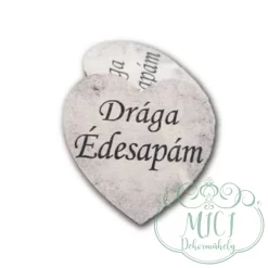 Egyedi fa tábla; kiegészítője lehet sírdisznek; koszorúnak; egyéb kegyeleti termékeknek.