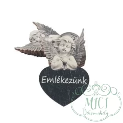 Egyedi fa tábla; kiegészítője lehet sírdisznek; koszorúnak; egyéb kegyeleti termékeknek.