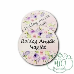 Anyáknapi fa táblácska. Egyedi fa tábla; kiegészítője lehet; koszorúnak; ajtó kopogtatónak; egyéb dekorációs termékeknek. Felhasználhatod akár hűtőmágnes készítéséhez is.