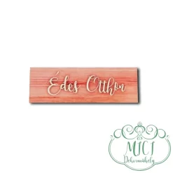 Egyedi fa tábla; kiegészítője lehet tavaszi/húsvéti asztaldísznek; koszorúnak; ajtó kopogtatónak; egyéb dekorációs termékeknek. Felhasználhatod akár hűtőmágnes készítéséhez is.