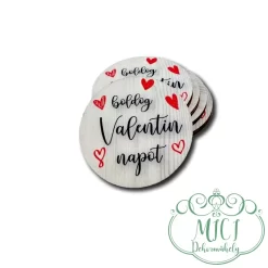 Egyedi fa tábla; kiegészítője lehet Anyák napja/Valentin nap/Nőnap -SZERETLEK-  asztaldísznek; koszorúnak; ajtó kopogtatónak; egyéb dekorációs termékeknek. Felhasználhatod akár hűtőmágnes készítéséhez is.