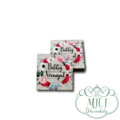 Egyedi fa tábla; kiegészítője lehet névnapi asztaldísznek; koszorúnak; ajtó kopogtatónak; egyéb dekorációs termékeknek. Felhasználhatod akár hűtőmágnes készítéséhez is.